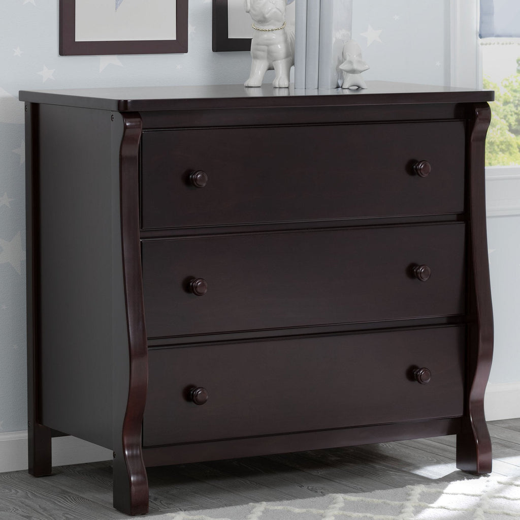 Universal 3 Drawer Dresser